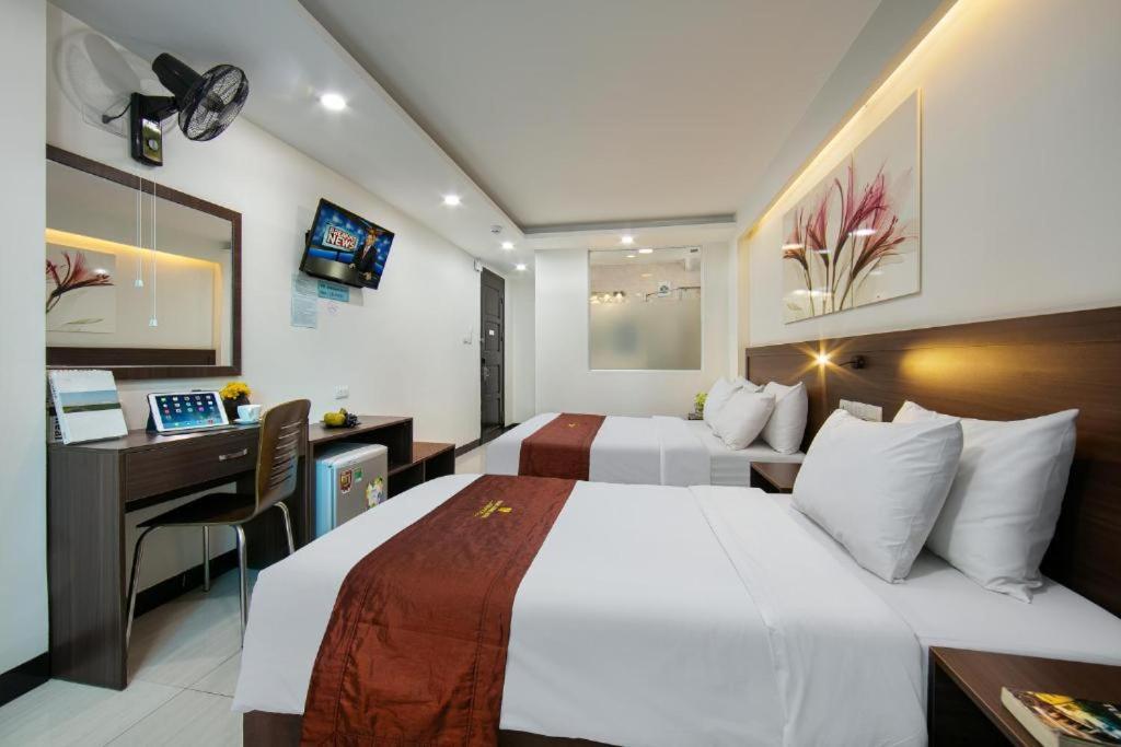 Quang Chung Hotel - 56 Le Van Thiem - By Bay Luxury Hanoi Eksteriør bilde